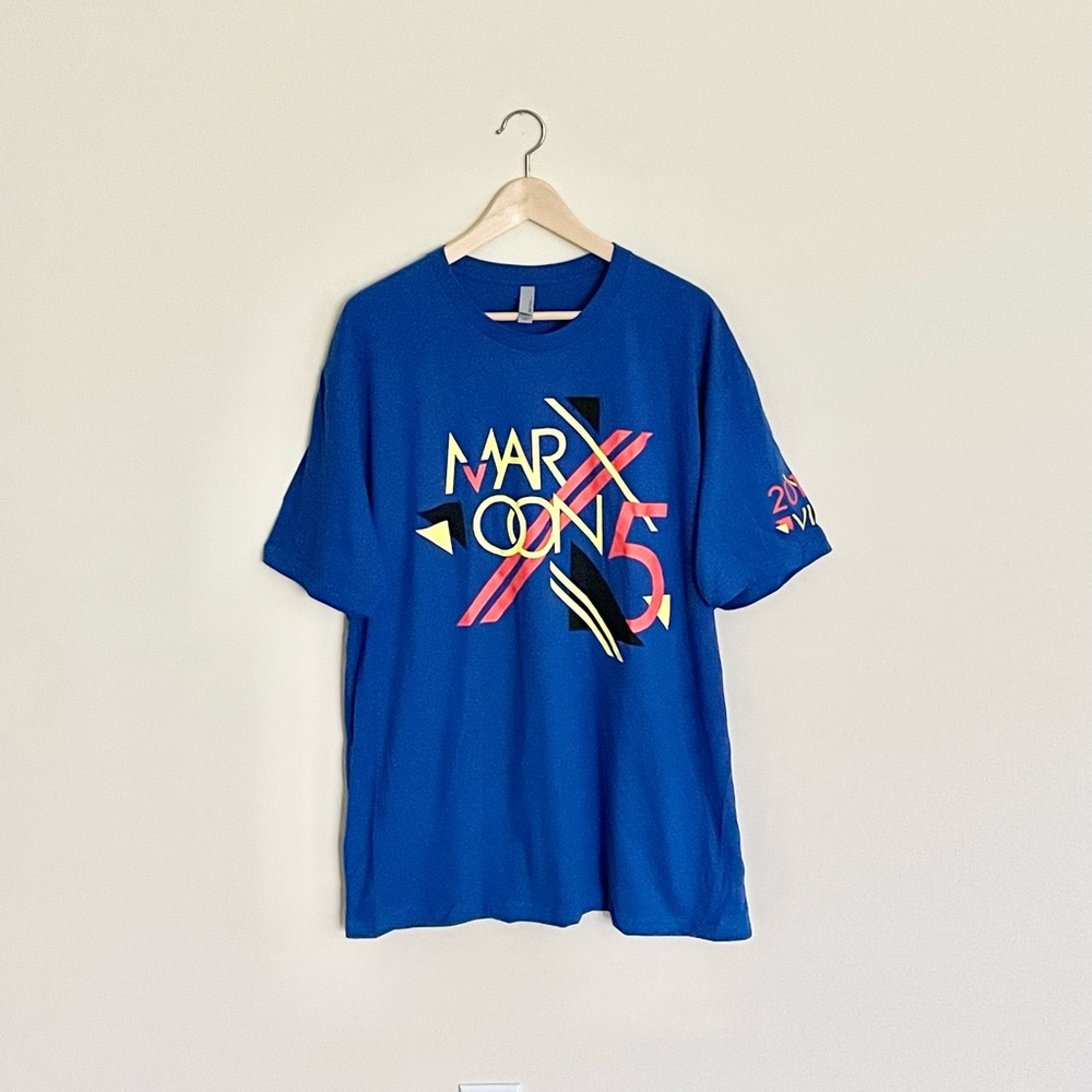 NEW Maroon 5 Band VIP 2013 Concert Abstract Graphic Blue T Shirt Adult size XXL